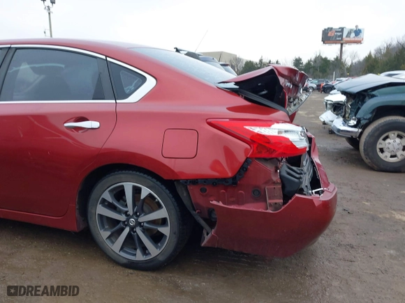 2016 Nissan Altima 2.5 SL with VIN 1N4AL3APXGC121187, listed as a IAAI auction lot 41540861 with 200,448 mi miles. Bid and sale history available at carsss.com. Image 6.