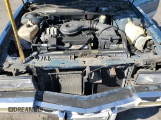 1992 Cadillac DeVille z VIN 1G6CD53B8N4294424, wystawiony jako Copart lot #56492064 z przebiegiem 151 165 mil mil oraz Szkoda całkowita • Salvage title. Historia ofert i sprzedaży dostępna na DreamBid. Obrazek 11.
