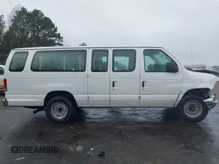 2011 Ford Econoline Passenger XL z VIN 1FBSS3BL4BDA66921, wystawiony jako IAAI lot #41443103 z przebiegiem 143 518 mil mil oraz . Historia ofert i sprzedaży dostępna na DreamBid. Obrazek 14.