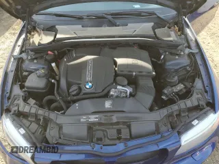 2013 BMW 1 Series 135i z VIN WBAUC9C53DVY60615, wystawiony jako Copart lot #76811044 z przebiegiem 77 183 mil mil oraz Szkoda całkowita • Salvage title. Historia ofert i sprzedaży dostępna na DreamBid. Obrazek 13.