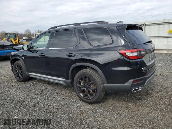 2025 Honda Pilot Elite z VIN 5FNYG1H83SB028135, wystawiony jako Copart lot #53022945 z przebiegiem 15 805 mil mil oraz Szkoda całkowita • Salvage title. Historia ofert i sprzedaży dostępna na DreamBid. Obrazek 2.