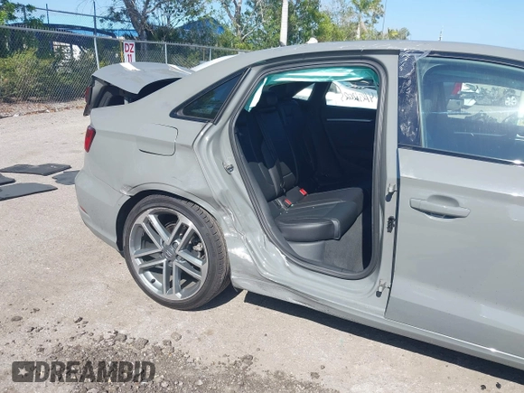2020 Audi A3 Premium z VIN WAUAUGFFXLA002962, wystawiony jako IAAI lot #42138035 z przebiegiem 22 456 mil mil oraz . Historia ofert i sprzedaży dostępna na DreamBid. Obrazek 6.