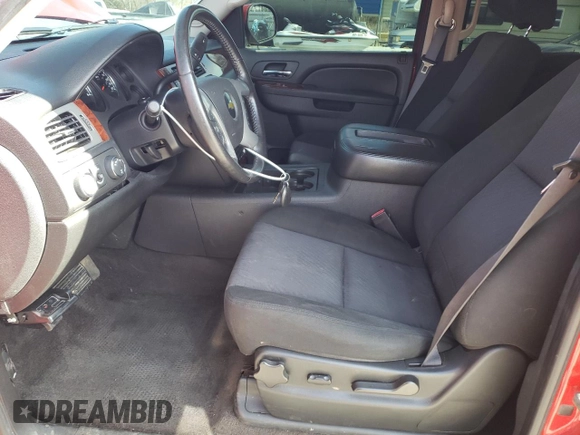 2011 Chevrolet Avalanche LS with VIN 3GNTKEE30BG132642, listed as a Copart auction lot 46403375 with 120,939 mi miles and Clean title. Bid and sale history available at DreamBid. Image 7.