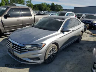 2020 Volkswagen Jetta S z VIN 3VWCB7BU3LM043827, wystawiony jako Copart lot #57153495 z przebiegiem 110 835 mil mil oraz Szkoda całkowita • Salvage title. Historia ofert i sprzedaży dostępna na DreamBid. Obrazek 1.