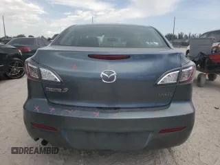 2013 Mazda 3 i SV z VIN JM1BL1TFXD1804831, wystawiony jako Copart lot #60029405 z przebiegiem 83 633 mil mil oraz Szkoda całkowita • Salvage title. Historia ofert i sprzedaży dostępna na DreamBid. Obrazek 6.