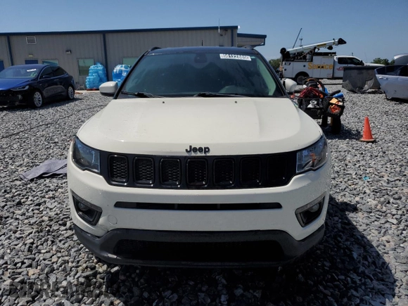 2018 Jeep Compass Altitude with VIN 3C4NJCBB1JT407980, listed as a Copart auction lot 56122885 with 133,615 mi miles and Clean title. Bid and sale history available at DreamBid. Image 5.