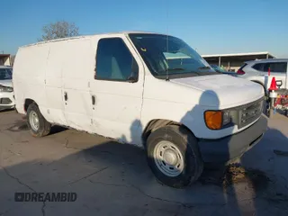 2005 Ford Econoline Cargo with VIN 1FTRE14W75HA20896, listed as a IAAI auction lot 41329375 with 80,828 mi miles. Bid and sale history available at carsss.com. Image 1.