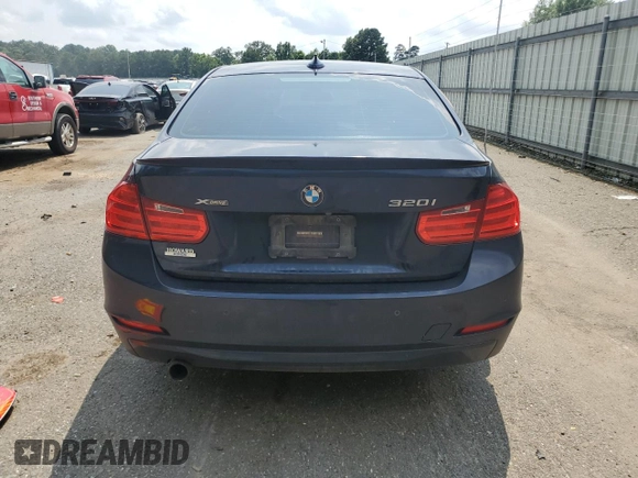 2015 BMW 3 Series 320i xDrive с VIN WBA3C3G57FNT52136, выставлен на аукционе Copart как лот 59200955 с пробегом 118 257 миль миль и Списание • Salvage title. История ставок и продаж доступна на DreamBid. Изображение 6.