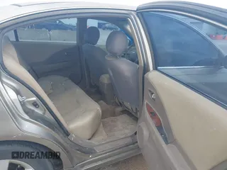 2004 Nissan Altima S with VIN 1N4AL11D84C180499, listed as a IAAI auction lot 42331141 with 180,365 mi miles and . Bid and sale history available at DreamBid. Image 8.
