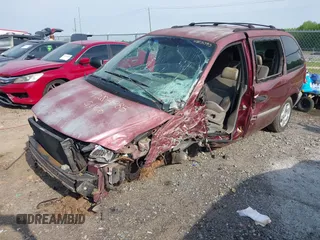 2002 Dodge Caravan SE with VIN 1B8GP25352B679162, listed as a IAAI auction lot 42031385 with 200,823 mi miles and . Bid and sale history available at carsss.com. Image 18.