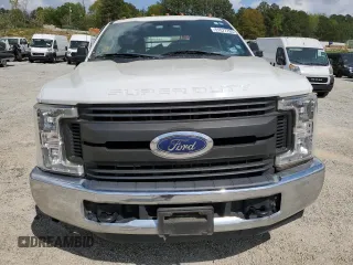 2019 Ford F-350 with VIN 1FD8X3GT4KEG80115, listed as a Copart auction lot 51577785 with 148,259 mi miles and Clean title. Bid and sale history available at DreamBid. Image 5.