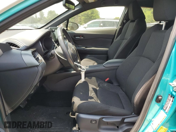 2018 Toyota C-HR XLE z VIN JTNKHMBX2J1005811, wystawiony jako Copart lot #59162315 z przebiegiem 35 191 mil mil oraz Szkoda całkowita • Salvage title. Historia ofert i sprzedaży dostępna na DreamBid. Obrazek 7.