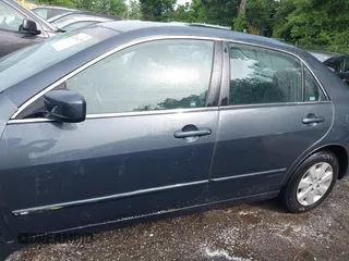 2003 Honda Accord LX z VIN 1HGCM55343A011455, wystawiony jako IAAI lot #42434929 z przebiegiem 129 833 mil mil oraz . Historia ofert i sprzedaży dostępna na DreamBid. Obrazek 14.