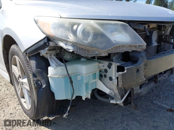 2012 Toyota Camry L with VIN 4T1BF1FK7CU114902, listed as a IAAI auction lot 42154137 with 75,600 mi miles. Bid and sale history available at carsss.com. Image 20.