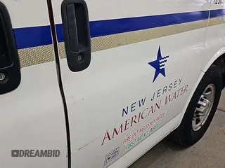 2013 Chevrolet Express Cargo z VIN 1GCZGTCA4D1182228, wystawiony jako IAAI lot #42853120 z przebiegiem 159 617 mil mil oraz . Historia ofert i sprzedaży dostępna na DreamBid. Obrazek 1.