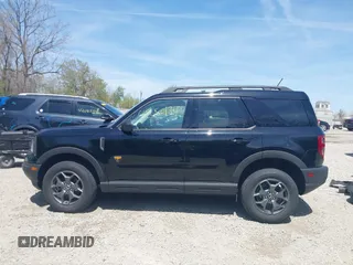 2021 Ford Bronco Sport Badlands z VIN 3FMCR9D98MRA67396, wystawiony jako IAAI lot #42080134 z przebiegiem 52 300 mil mil oraz . Historia ofert i sprzedaży dostępna na DreamBid. Obrazek 15.
