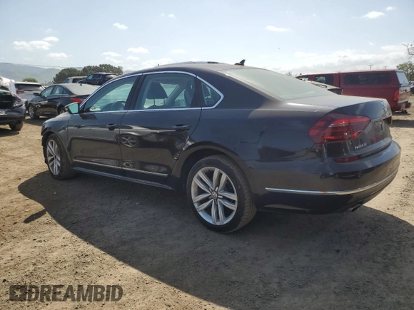 2017 Volkswagen Passat SE z VIN 1VWGT7A32HC062661, wystawiony jako Copart lot #53167835 z przebiegiem 44 689 mil mil oraz Szkoda całkowita • Salvage title. Historia ofert i sprzedaży dostępna na DreamBid. Obrazek 2.