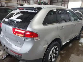 2013 Lincoln MKX with VIN 2LMDJ8JK7DBL43860, listed as a IAAI auction lot 41420211 with 130,175 mi miles. Bid and sale history available at carsss.com. Image 4.