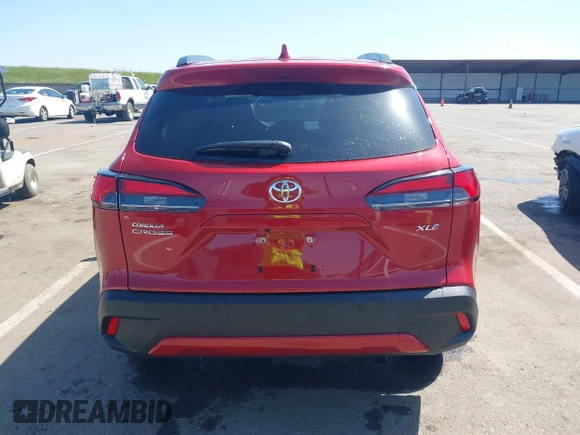 2022 Toyota Corolla Cross XLE с VIN 7MUDAAAG9NV019320, выставлен на аукционе IAAI как лот 42000933 с пробегом 13 021 миль миль и . История ставок и продаж доступна на DreamBid. Изображение 16.