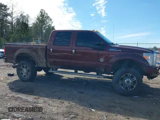 2015 Ford F-250 Lariat z VIN 1FT7W2BT5FEA79838, wystawiony jako IAAI lot #41655574 z przebiegiem 228 737 mil mil oraz . Historia ofert i sprzedaży dostępna na DreamBid. Obrazek 13.
