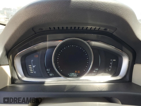 2015 Volvo XC70 T5 Drive-E Premier with VIN YV440MBK0F1231570, listed as a Copart auction lot 57768274 with 191,089 mi miles and . Bid and sale history available at DreamBid. Image 9.