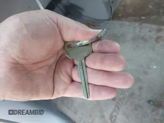 1998 Toyota Sienna LE z VIN 4T3ZF13CXWU053682, wystawiony jako IAAI lot #42029382 z przebiegiem 237 471 mil mil oraz . Historia ofert i sprzedaży dostępna na DreamBid. Obrazek 11.