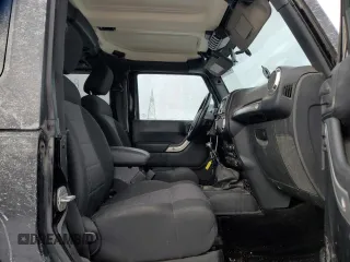 2011 Jeep Wrangler Rubicon with VIN 1J4BA6D1XBL556808, listed as a Copart auction lot 87358534 with 196,139 mi miles and Clean Title. Bid and sale history available at carsss.com. Image 10.