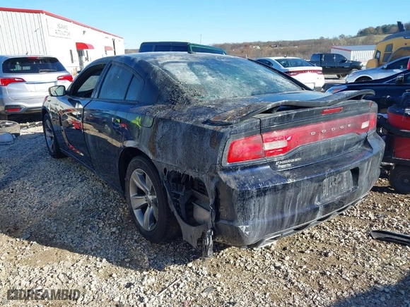2012 Dodge Charger SE with VIN 2C3CDXBG3CH215591, listed as a IAAI auction lot 40900747 with 1 mi miles. Bid and sale history available at carsss.com. Image 3.