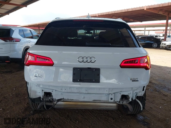 2018 Audi Q5 Premium Plus with VIN WA1BNAFY2J2218812, listed as a IAAI auction lot 41966425 with 67,530 mi miles. Bid and sale history available at carsss.com. Image 6.