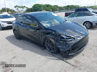 2024 Tesla Model Y с VIN 7SAYGDED6RF191135, выставлен на аукционе IAAI как лот 41790922 с пробегом 17 154 миль миль и . История ставок и продаж доступна на DreamBid. Изображение 1.