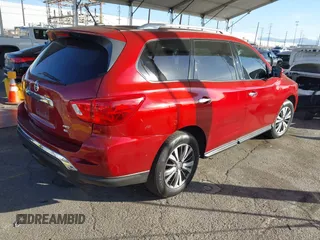 2017 Nissan Pathfinder SV with VIN 5N1DR2MM2HC655993, listed as a IAAI auction lot 41108207 with 139,733 mi miles. Bid and sale history available at carsss.com. Image 4.