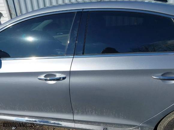 2015 Hyundai Sonata 2.4L Sport with VIN 5NPE34AF1FH142957, listed as a IAAI auction lot 41381762 with 143,597 mi miles. Bid and sale history available at carsss.com. Image 14.