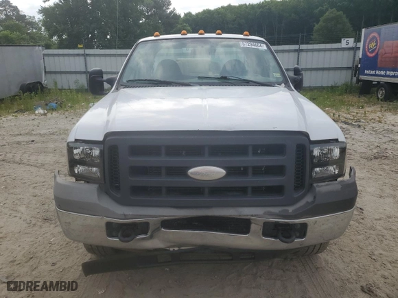 2005 Ford Super Duty F-250 XL with VIN 1FTSX21595EA44275, listed as a Copart auction lot 57294604 with 253,438 mi miles and Clean Title. Bid and sale history available at carsss.com. Image 5.