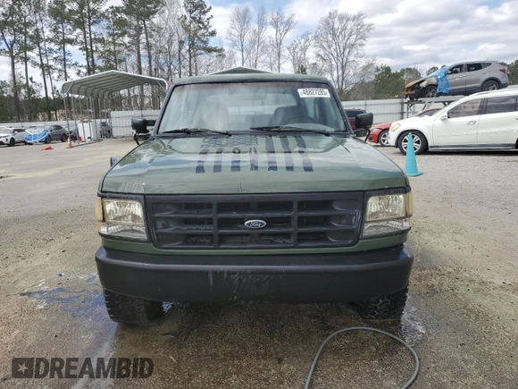 1992 Ford Bronco XL with VIN 1FMEU15N2NLA71562, listed as a Copart auction lot 48827285 with 198,042 mi miles and Salvage Title. Bid and sale history available at carsss.com. Image 5.