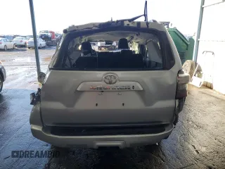 2024 Toyota 4Runner SR5 with VIN JTEEU5JR1R5313865, listed as a Copart auction lot 42322245 with 14,672 mi miles and Salvage title. Bid and sale history available at DreamBid. Image 6.