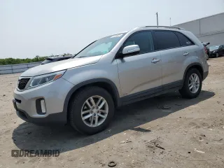 2015 Kia Sorento LX with VIN 5XYKTCA64FG654152, listed as a Copart auction lot 59589825 with 161,674 mi miles and Salvage title. Bid and sale history available at DreamBid. Image 1.