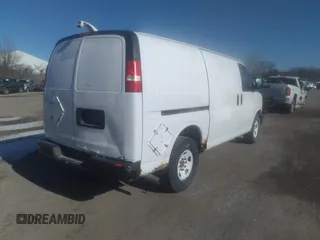 2012 GMC Savana Cargo Van with VIN 1GTW7FCA3C1187424, listed as a IAAI auction lot 41315441 with 533,354 mi miles. Bid and sale history available at carsss.com. Image 4.