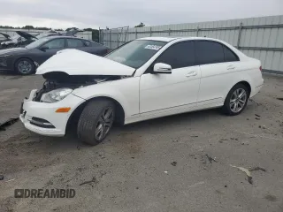 2013 Mercedes-Benz C 300 Sport with VIN WDDGF8ABXDA882988, listed as a Copart auction lot 62464785 with 142,756 mi miles and Clean title. Bid and sale history available at DreamBid. Image 1.