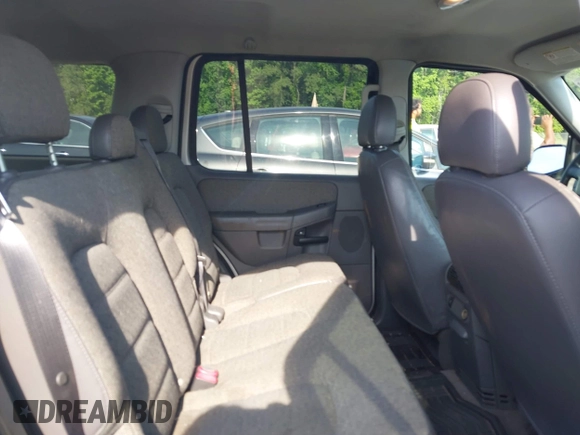 2004 Ford Explorer XLS with VIN 1FMZU72K94UB45244, listed as a IAAI auction lot 42300250 with 267,809 mi miles and . Bid and sale history available at DreamBid. Image 8.