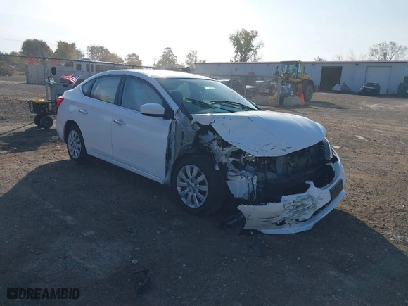 2016 Nissan Sentra SR with VIN 3N1AB7AP9GY242078, listed as a IAAI auction lot 40627767 with 87,948 mi miles. Bid and sale history available at carsss.com. Image 1.