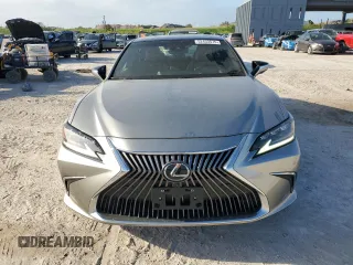 2019 Lexus ES 350 with VIN 58ABZ1B11KU011020, listed as a Copart auction lot 52453575 with 38,982 mi miles and Non Repairable. Bid and sale history available at DreamBid. Image 5.