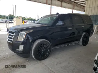 2020 Cadillac Escalade Luxury z VIN 1GYS3BKJXLR241205, wystawiony jako Copart lot #56461705 z przebiegiem 37 818 mil mil oraz Szkody całkowita. Historia ofert i sprzedaży dostępna na DreamBid. Obrazek 1.