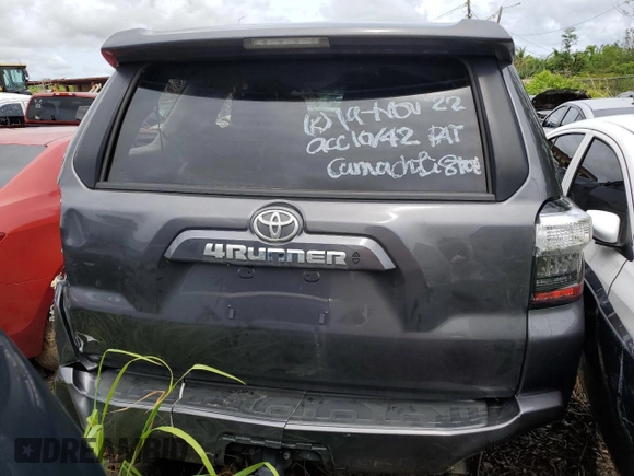 2023 Toyota 4Runner SR5 z VIN JTEEU5JR1P5281366, wystawiony jako Copart lot #57144835 z przebiegiem Nie podano mil oraz Szkoda całkowita • Salvage title. Historia ofert i sprzedaży dostępna na DreamBid. Obrazek 6.