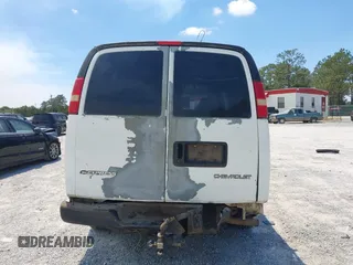 2005 Chevrolet Express Cargo Van with VIN 1GCGG25VX51226784, listed as a IAAI auction lot 42012325 with 537,878 mi miles. Bid and sale history available at carsss.com. Image 16.