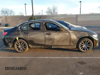 2019 BMW 3 Series 330i с VIN WBA5R1C52KAJ98373, выставлен на аукционе IAAI как лот 41555608 с пробегом 61 676 миль миль и . История ставок и продаж доступна на DreamBid. Изображение 6.