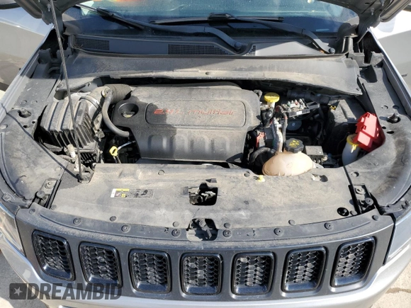 2019 Jeep Compass Latitude with VIN 3C4NJDBB2KT621111, listed as a Copart auction lot 50031545 with 117,379 mi miles and Salvage Title. Bid and sale history available at DreamBid. Image 12.