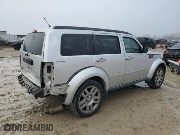 2011 Dodge Nitro Heat with VIN 1D4PU4GXXBW585461, listed as a Copart auction lot 85256984 with 145,585 mi miles and Salvage Title. Bid and sale history available at carsss.com. Image 3.