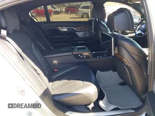 2016 BMW 7 Series 750i xDrive with VIN WBA7F2C52GG417733, listed as a IAAI auction lot 42040625 with 91,007 mi miles. Bid and sale history available at carsss.com. Image 8.