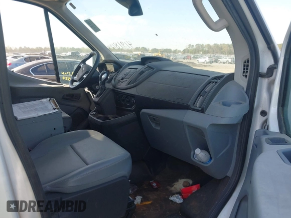 2018 Ford Transit with VIN 1FTYR1CM3JKB05523, listed as a IAAI auction lot 41918124 with 207,984 mi miles and . Bid and sale history available at DreamBid. Image 5.