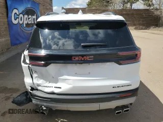 2024 GMC Acadia AWD Elevation z VIN 1GKENNKS4RJ203861, wystawiony jako Copart lot #54773125 z przebiegiem 12 731 mil mil oraz Czysty tytuł • Clean title. Historia ofert i sprzedaży dostępna na DreamBid. Obrazek 6.